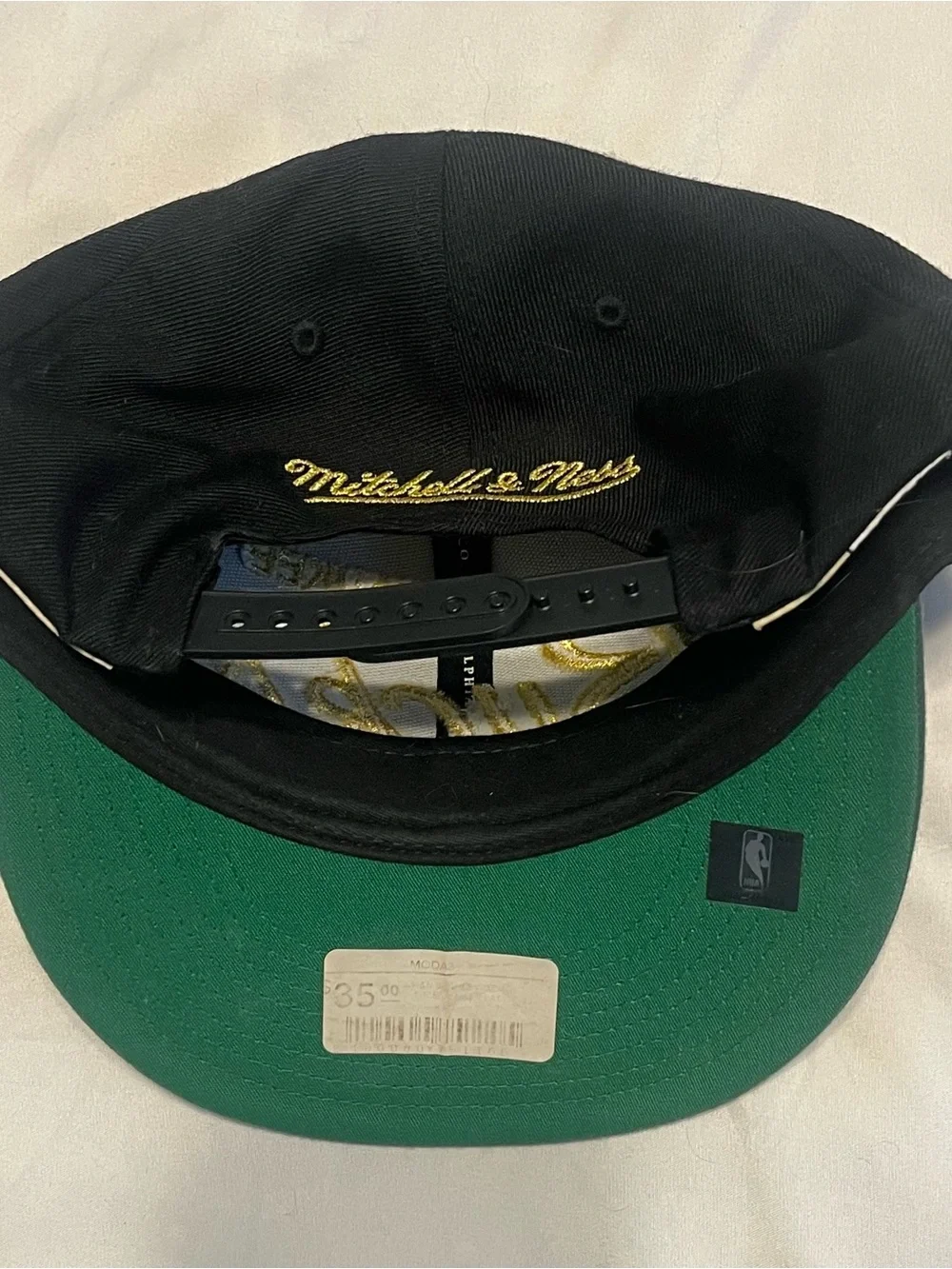 Mitchell & Ness Milwaukee Bucks HWC Snapback Hat